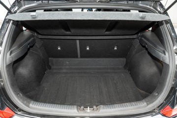 https://dvg-vehicle-assets.s3.amazonaws.com/U14993/dz2vcmy1z0ge4brzz87a9qqk1.jpg