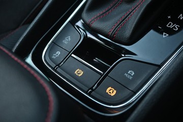 https://dvg-vehicle-assets.s3.amazonaws.com/U15008/4oxsfz5185vuln97rl4nov6ga.jpg