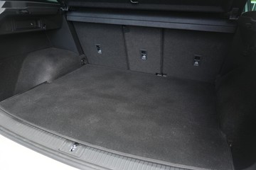 https://dvg-vehicle-assets.s3.amazonaws.com/U15066/5qpr27p6m0wcdi7rnv19pud1r.jpg
