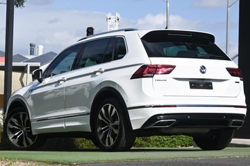 https://dvg-vehicle-assets.s3.amazonaws.com/U15066/732g703ynmhti4tzkfw6yt622.jpg