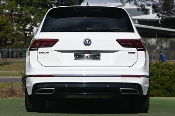 https://dvg-vehicle-assets.s3.amazonaws.com/U15066/ae6s2m8wcxmgopuap6xm2girf.jpg