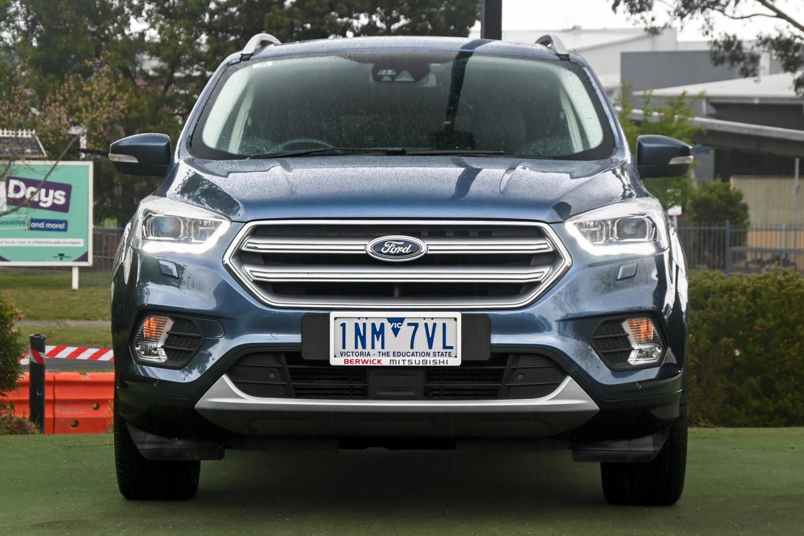 Ford Escape image 2