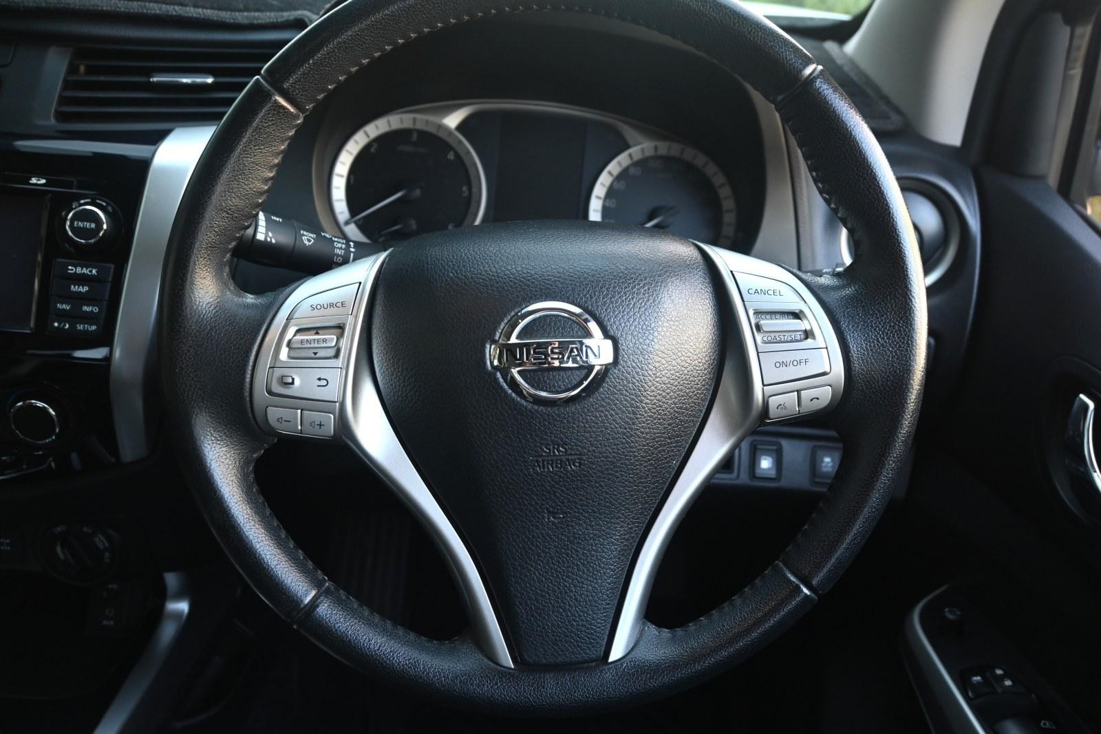 Nissan Navara image 4