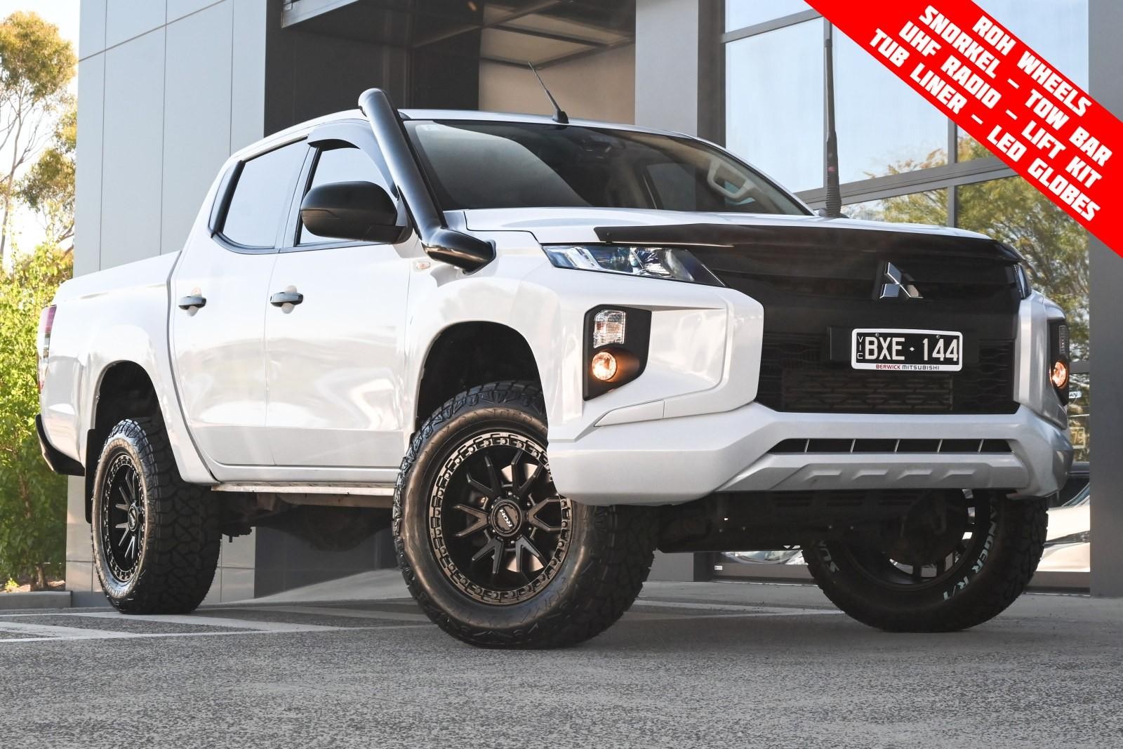 Mitsubishi Triton image 1