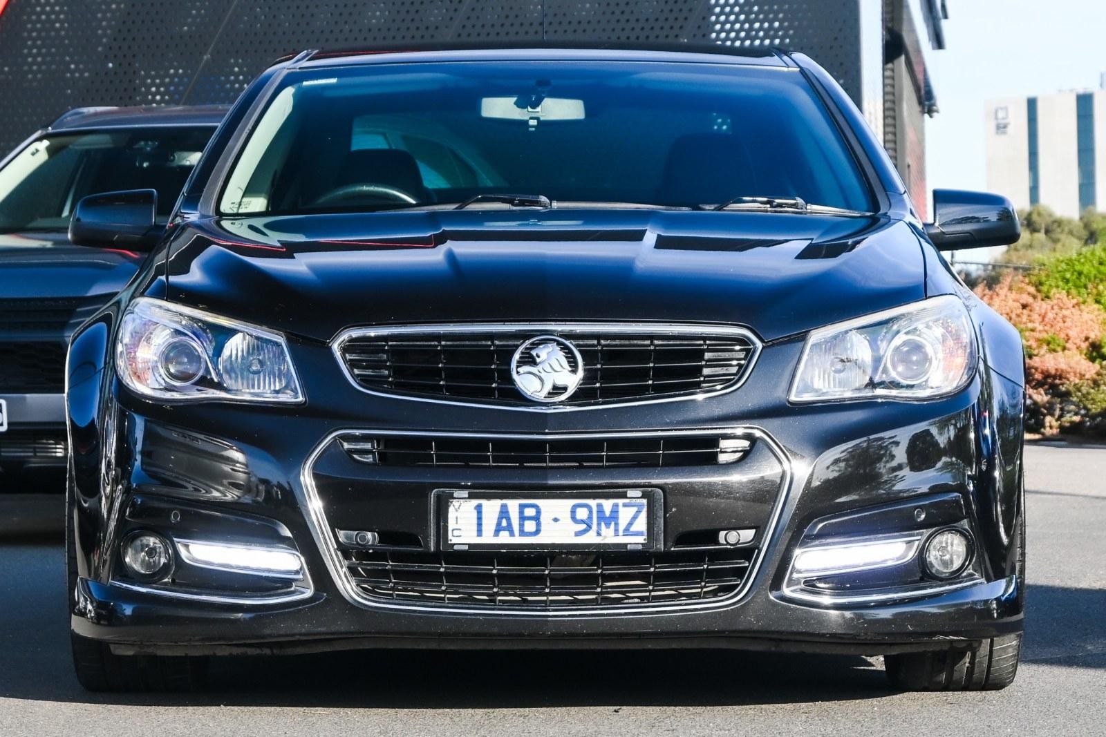 Holden Commodore image 2