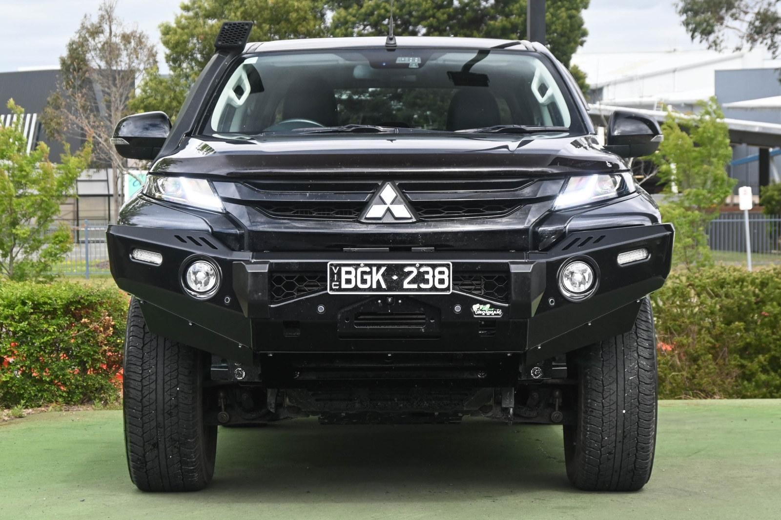 Mitsubishi Triton image 2