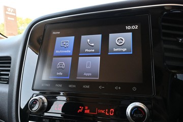 https://dvg-vehicle-assets.s3.amazonaws.com/U15228/2zcrz4kufkb7us2hrw2yxlf2g.jpg
