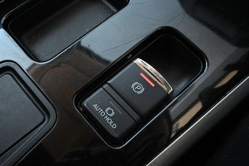 https://dvg-vehicle-assets.s3.amazonaws.com/U15228/dpazs4forfbxck0o4yqbc6bve.jpg