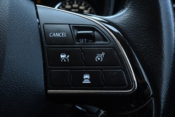https://dvg-vehicle-assets.s3.amazonaws.com/U15233/6j5obn27nc25vcrsd8tzqrwqo.jpg