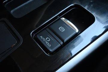 https://dvg-vehicle-assets.s3.amazonaws.com/U15233/dtj1txuxezo2hlporgjrwuh4i.jpg