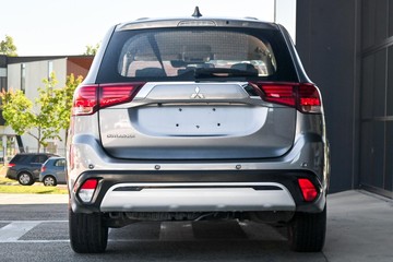 https://dvg-vehicle-assets.s3.amazonaws.com/U15233/ejypstvk36qqswlf9zmzzy87u.jpg