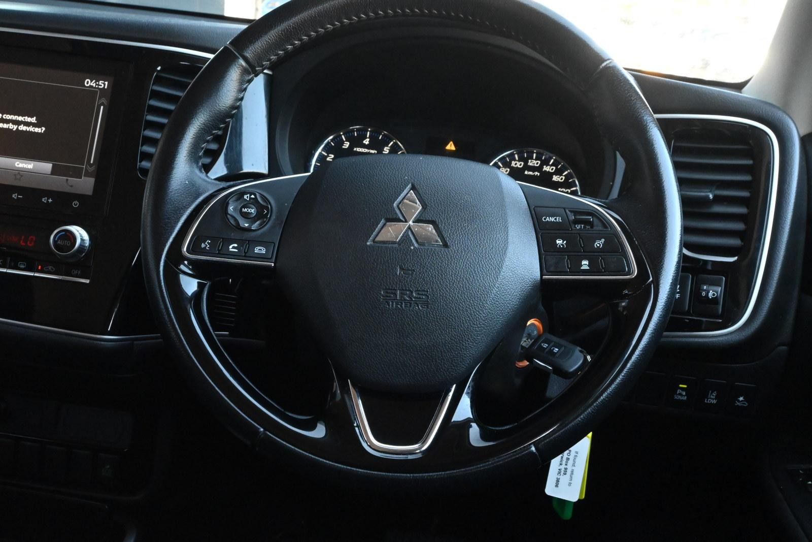 Mitsubishi Outlander image 4