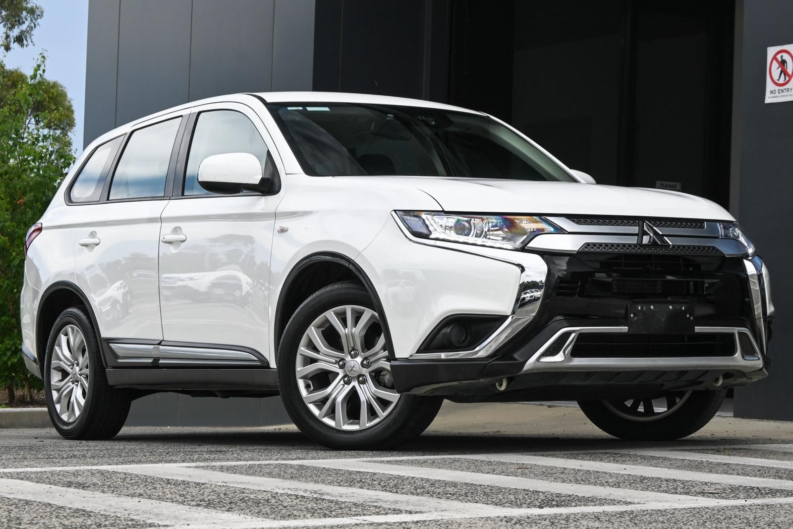 Mitsubishi Outlander image 1