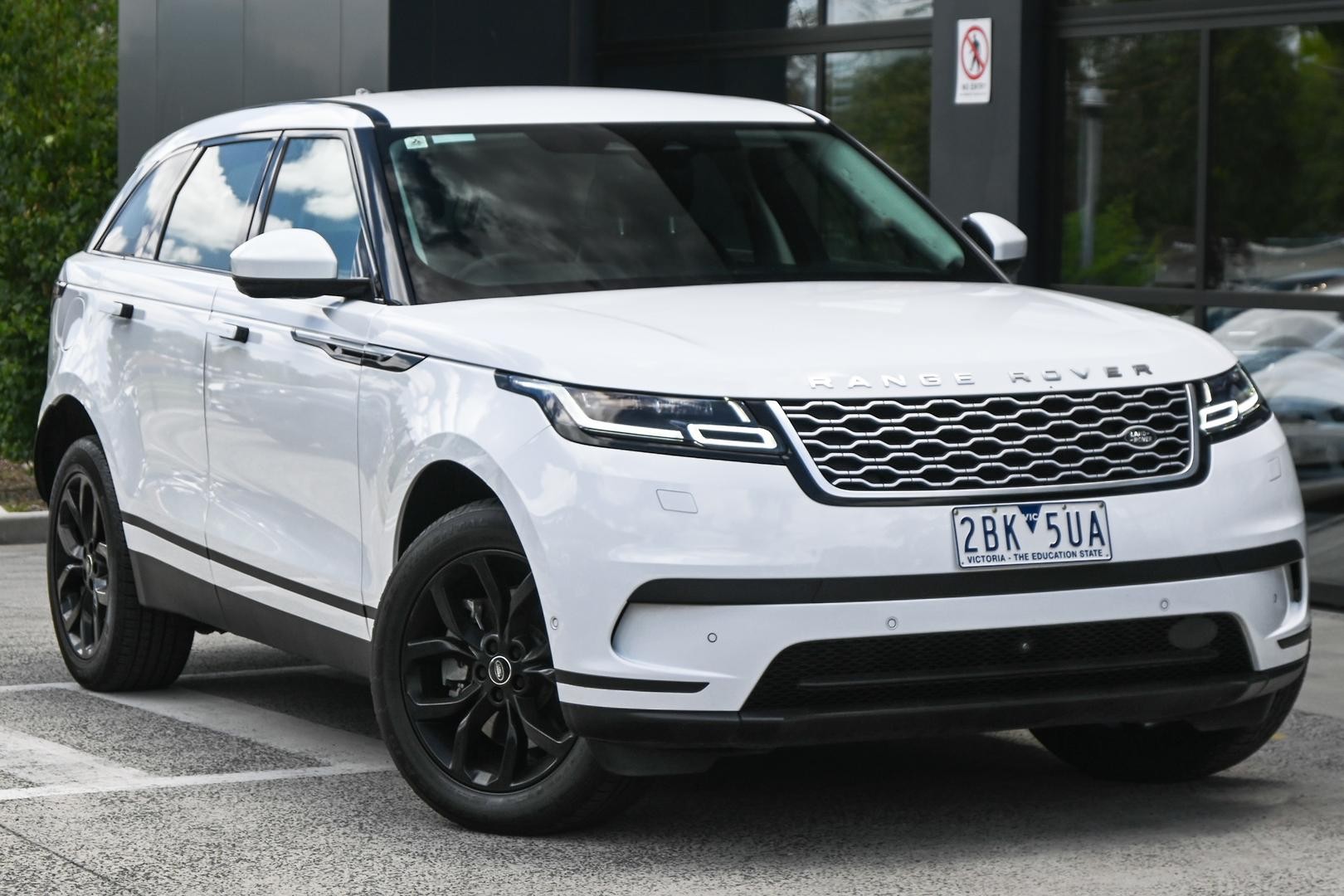 Land Rover Range Rover Velar image 1