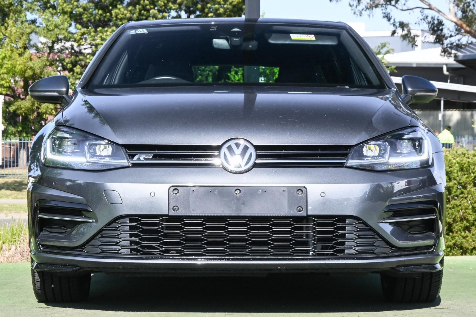 Volkswagen Golf image 2