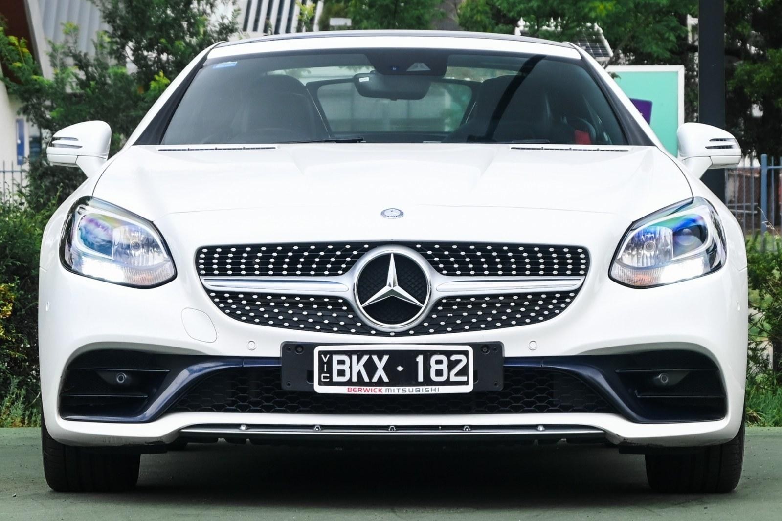 Mercedes Benz Slc-class image 2