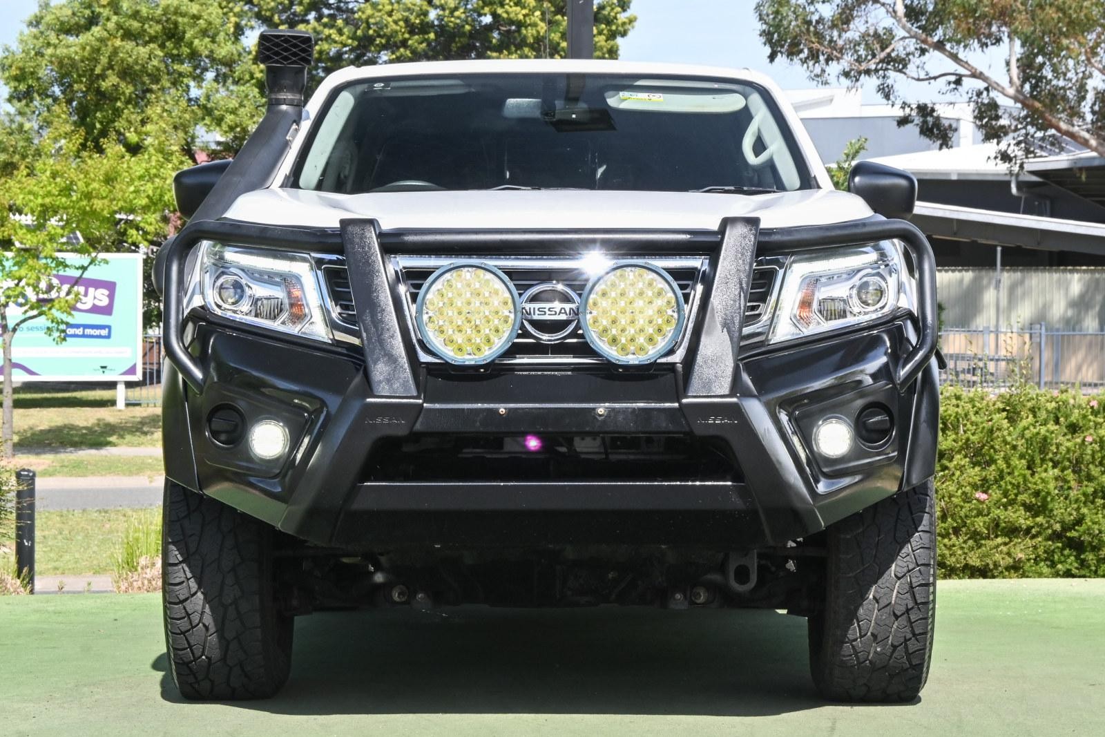 Nissan Navara image 2