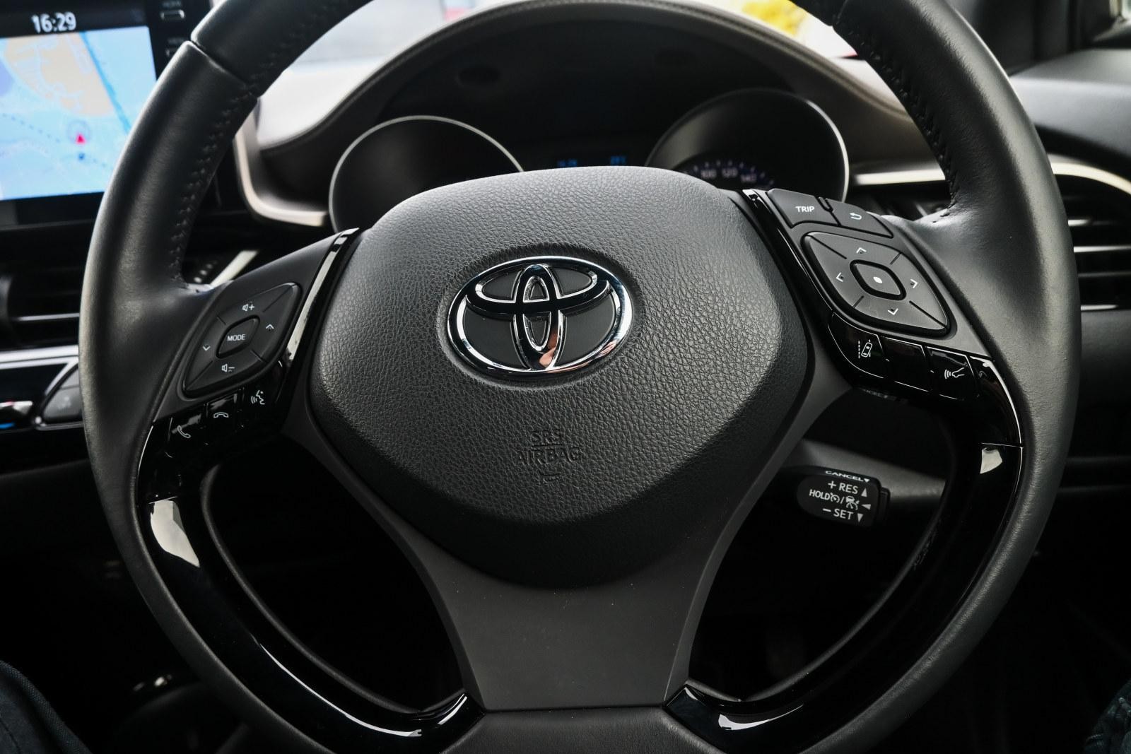 Toyota C-hr image 4