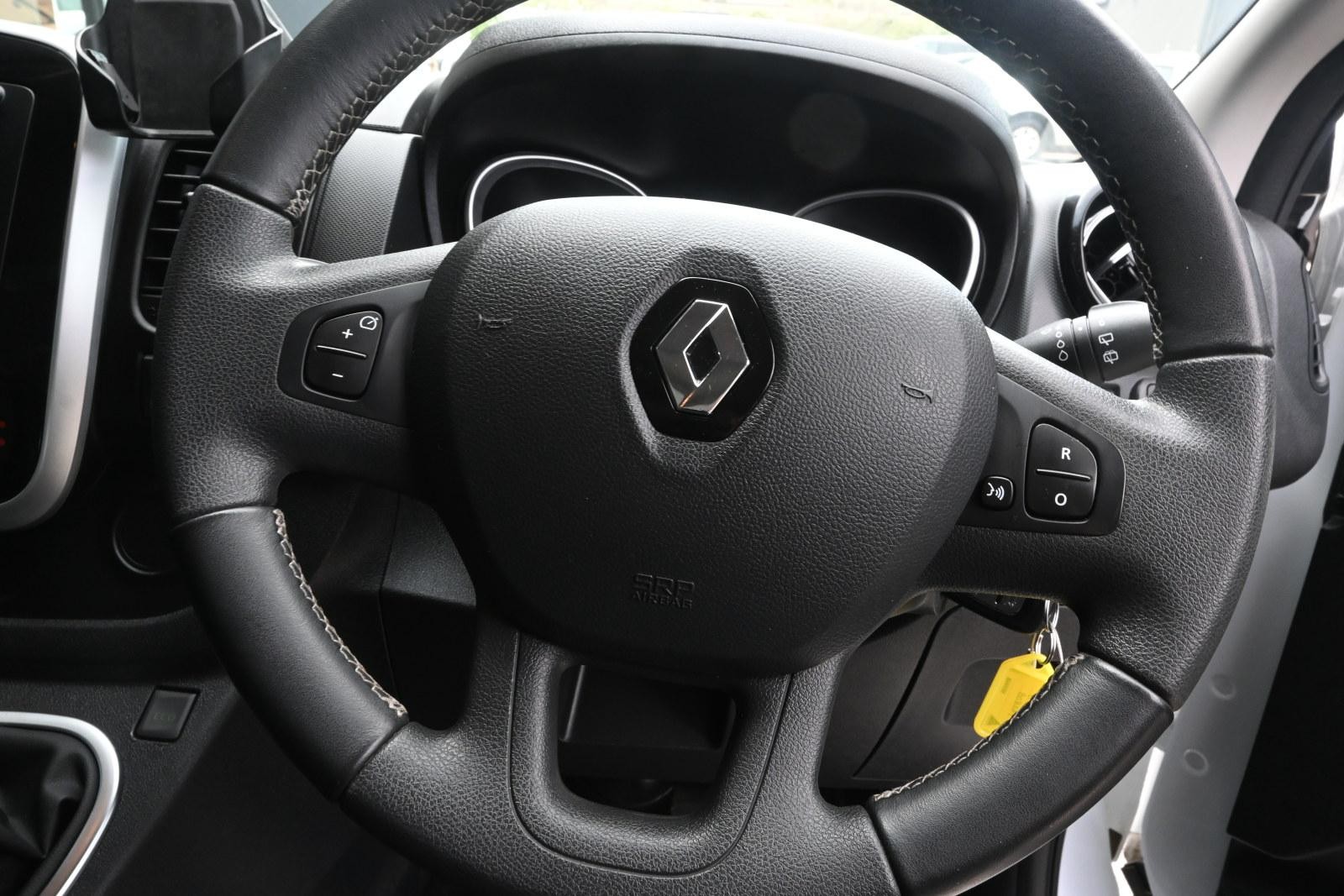 Renault Trafic image 4