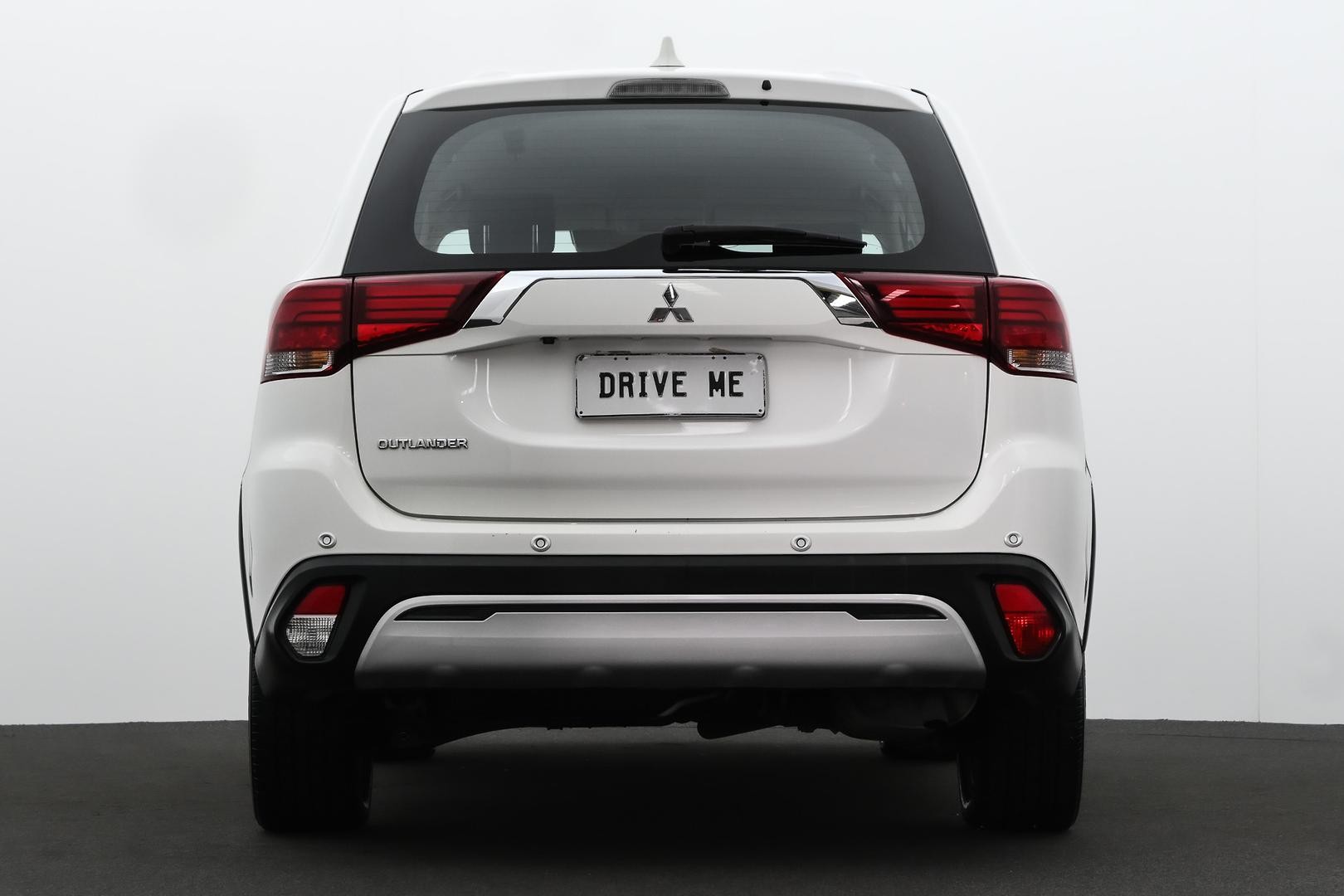 Mitsubishi Outlander image 3