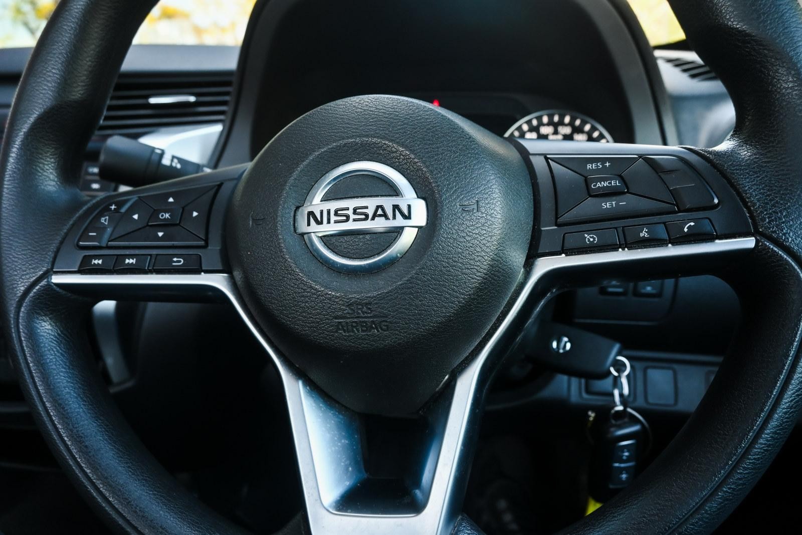 Nissan Navara image 4