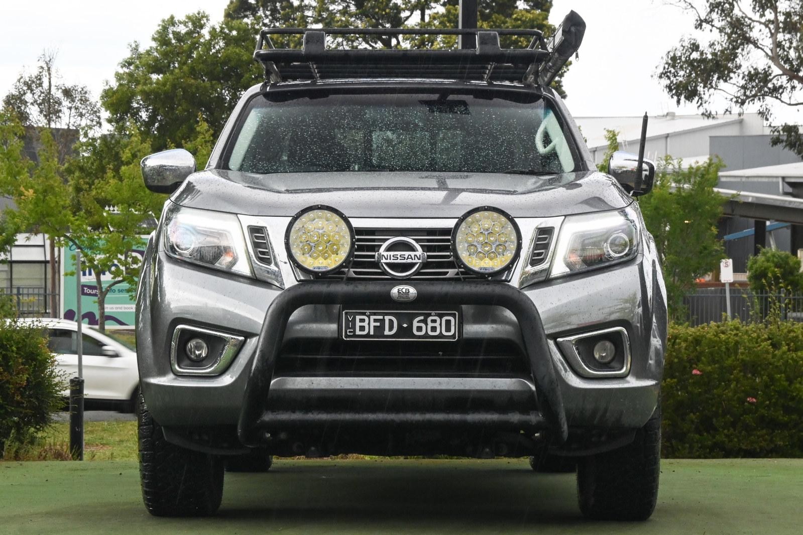 Nissan Navara image 2