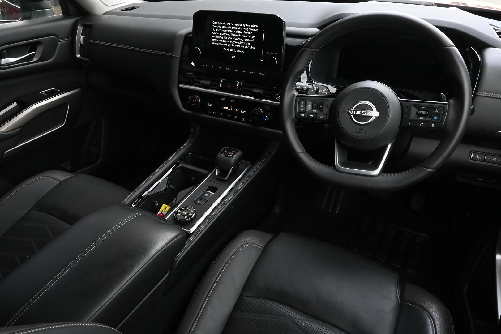 Nissan Pathfinder image 3