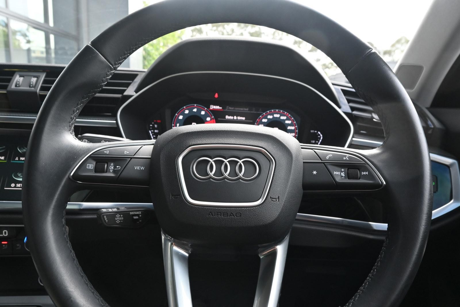 Audi Q3 image 4