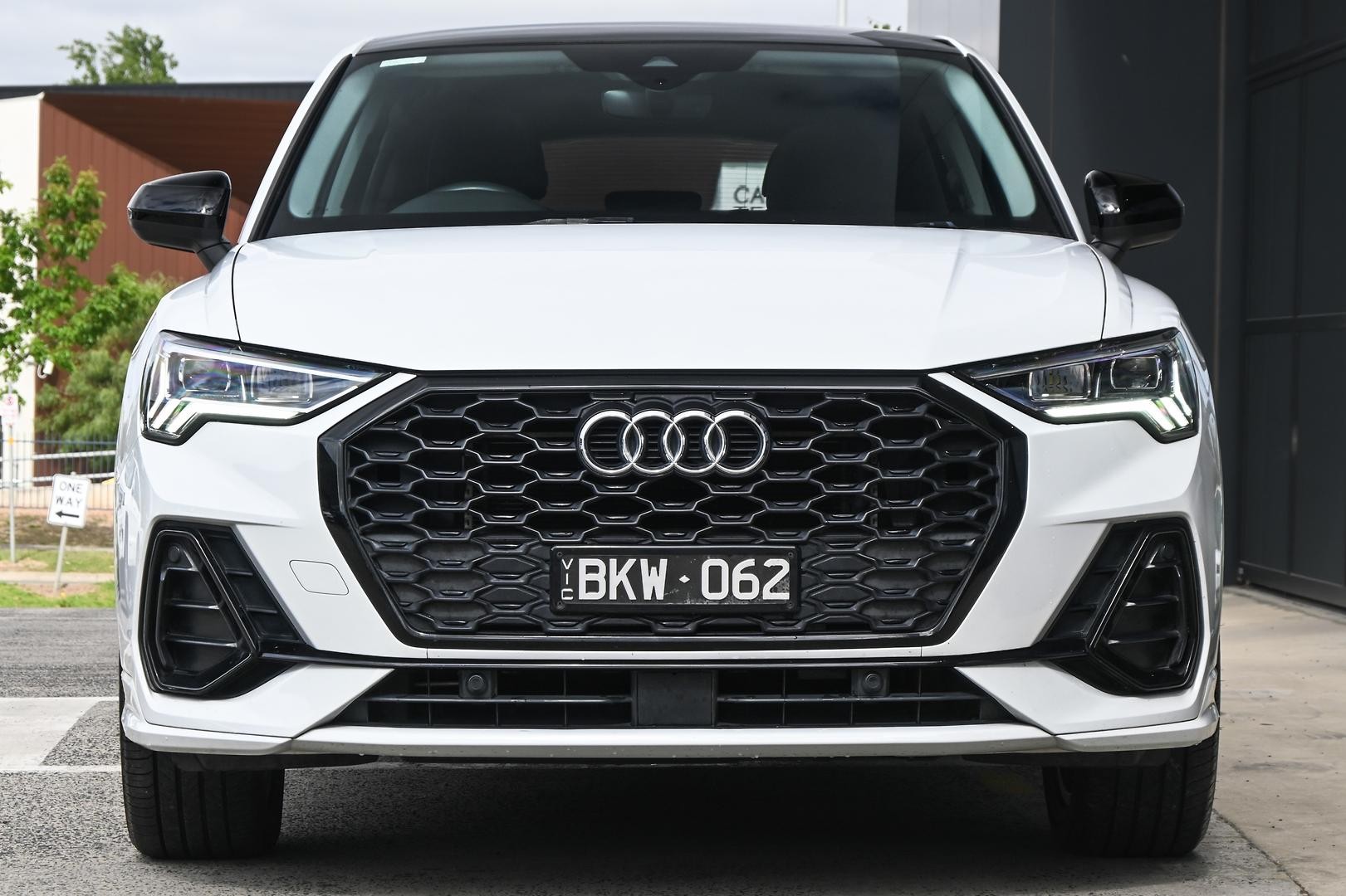 Audi Q3 image 2