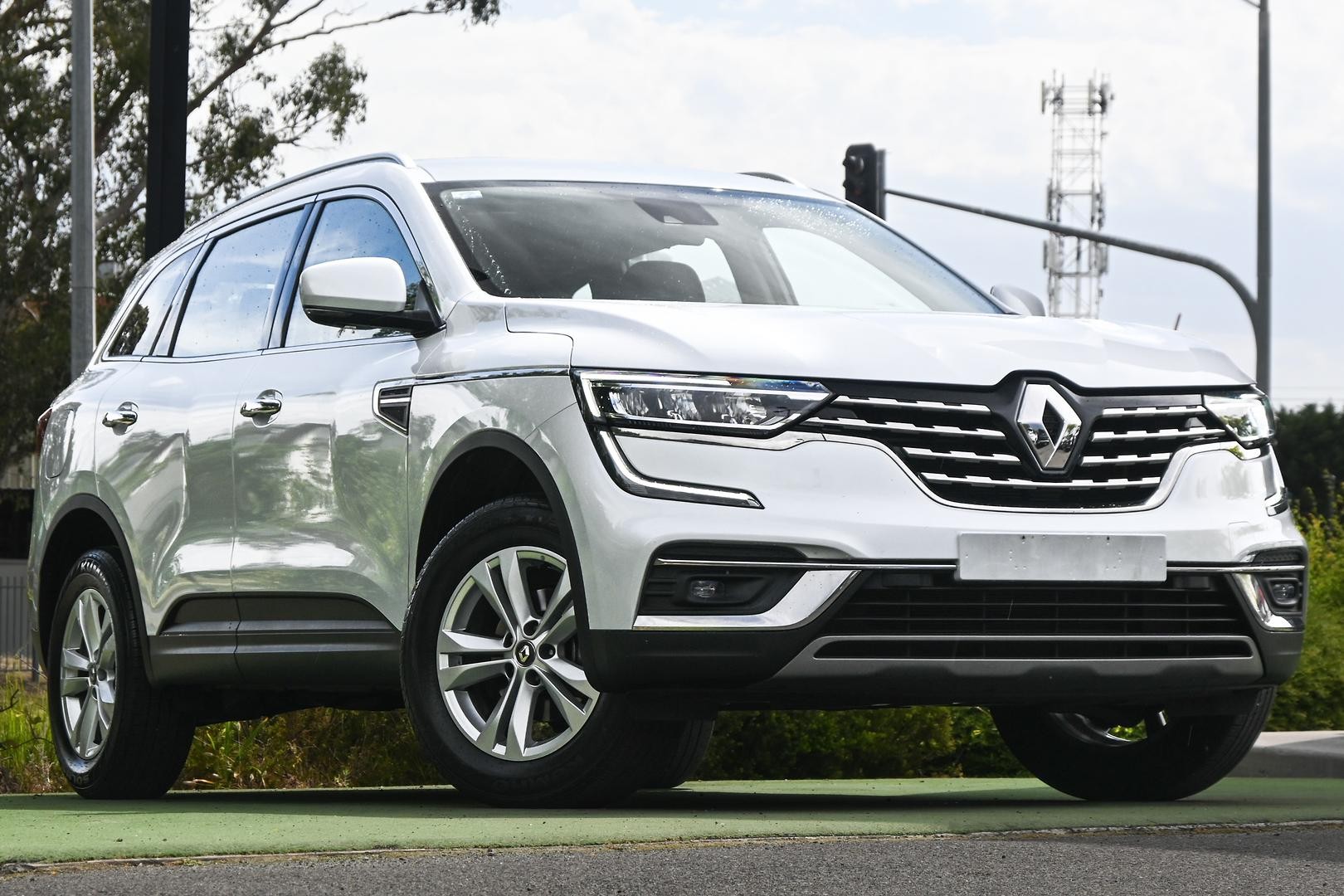 Renault Koleos image 1