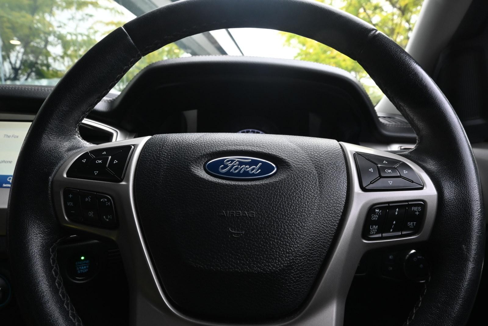 Ford Everest image 4