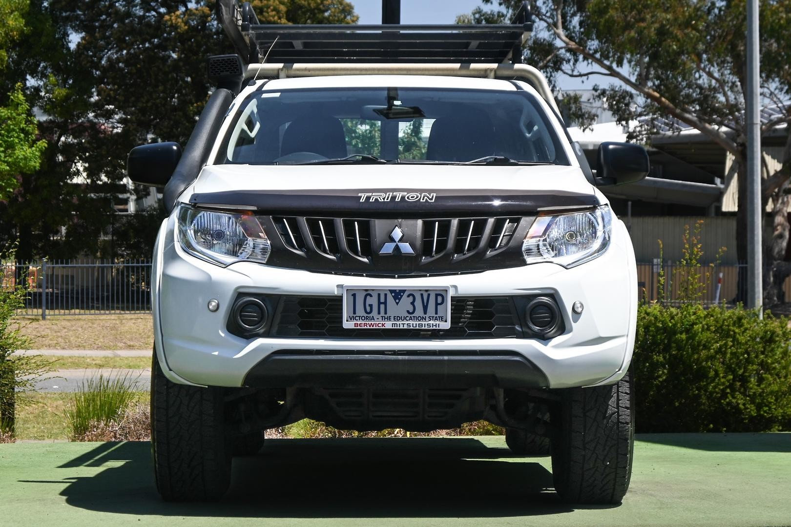 Mitsubishi Triton image 2