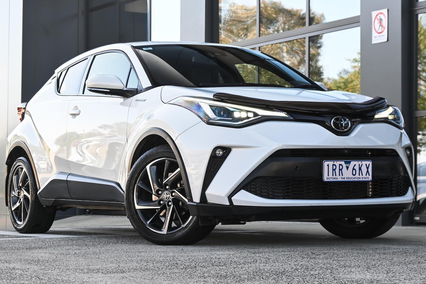 Toyota C-hr image 1