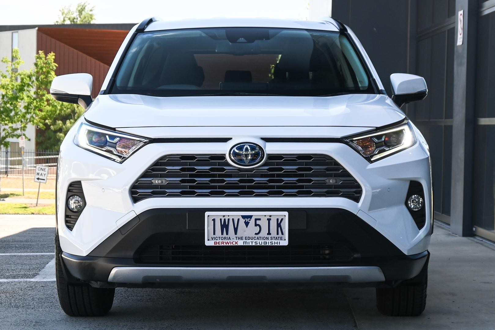 Toyota Rav4 image 2