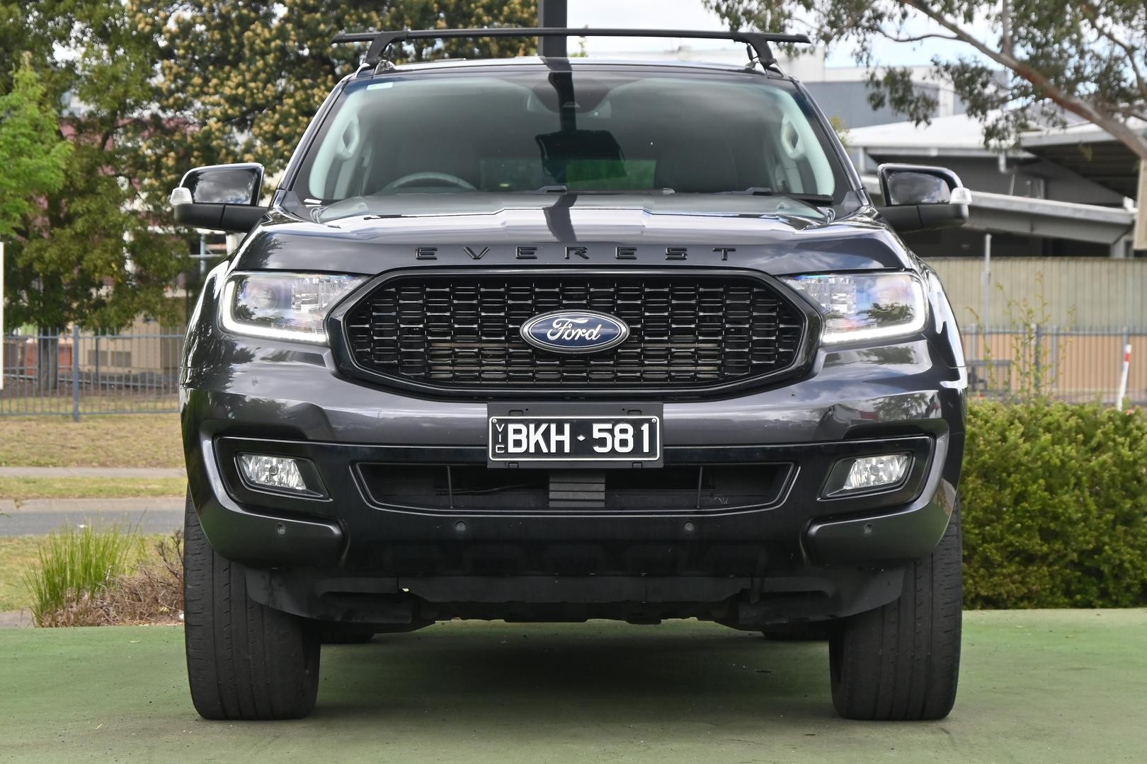 Ford Everest image 2