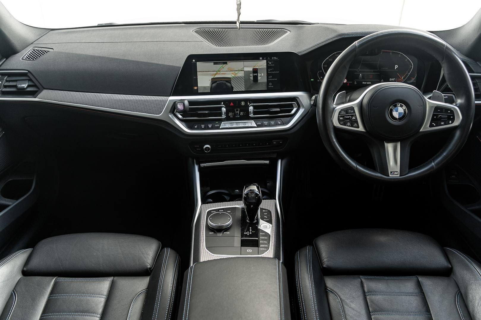 BMW 3 Series image 4