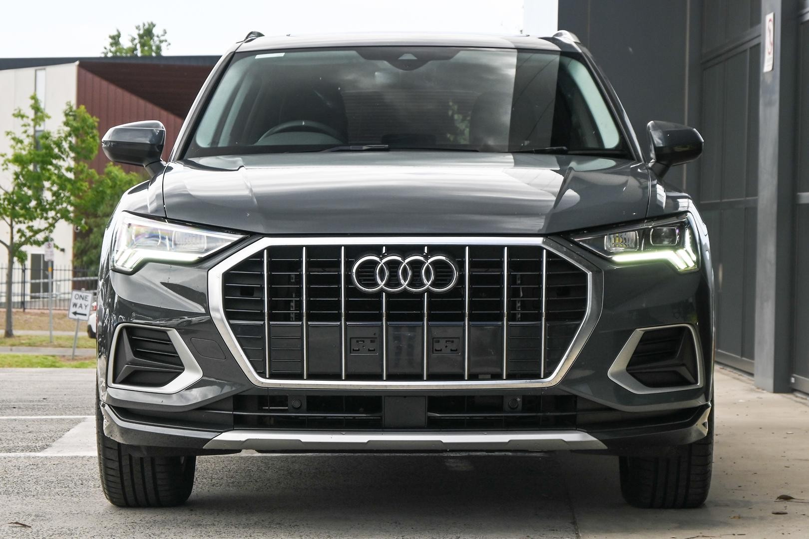 Audi Q3 image 2