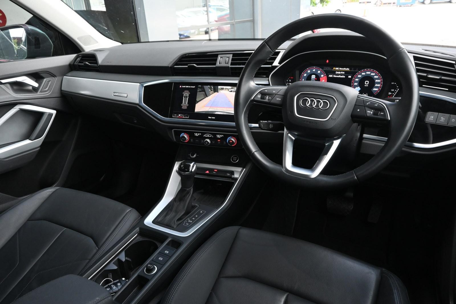 Audi Q3 image 3