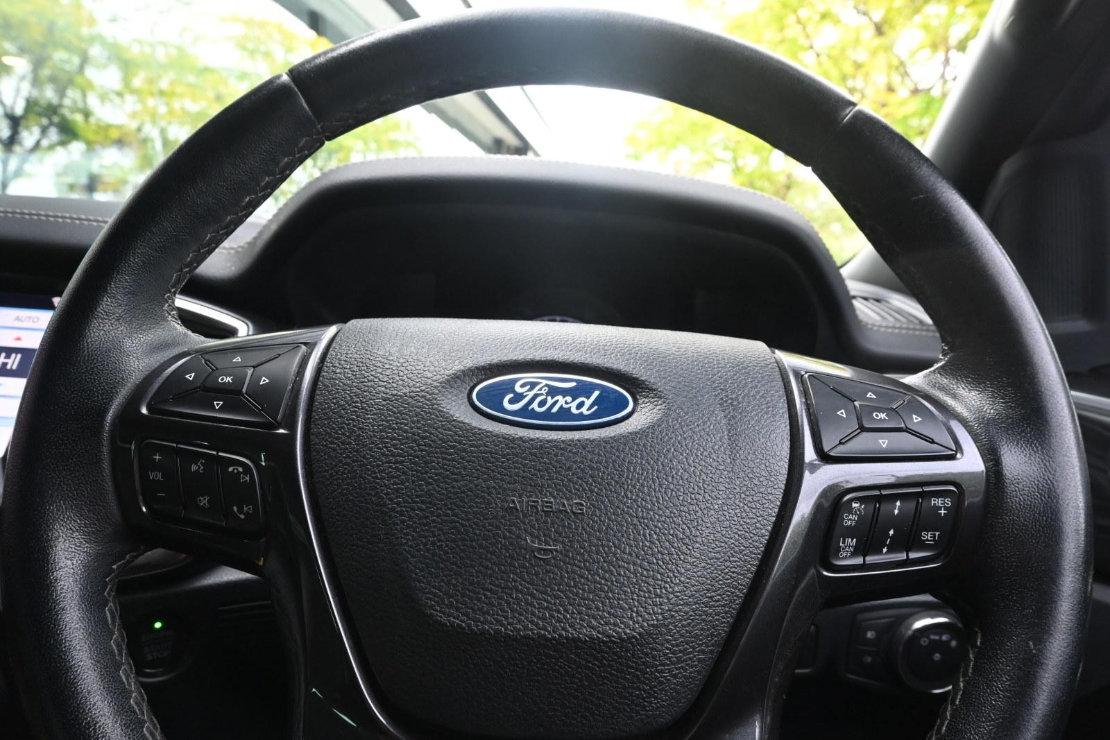 Ford Everest image 4