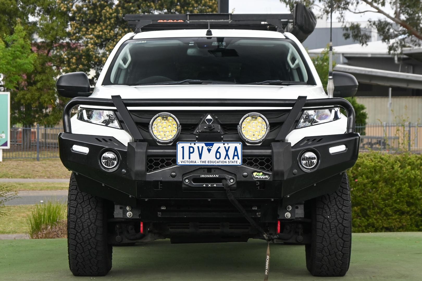 Mitsubishi Triton image 2