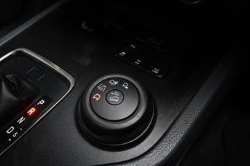 https://dvg-vehicle-assets.s3.amazonaws.com/U15739/3cdwlsgaywf7vhzugys7uwerh.jpg