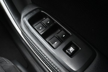 https://dvg-vehicle-assets.s3.amazonaws.com/U15739/61kr1091g6so1flsybw8tlbea.jpg
