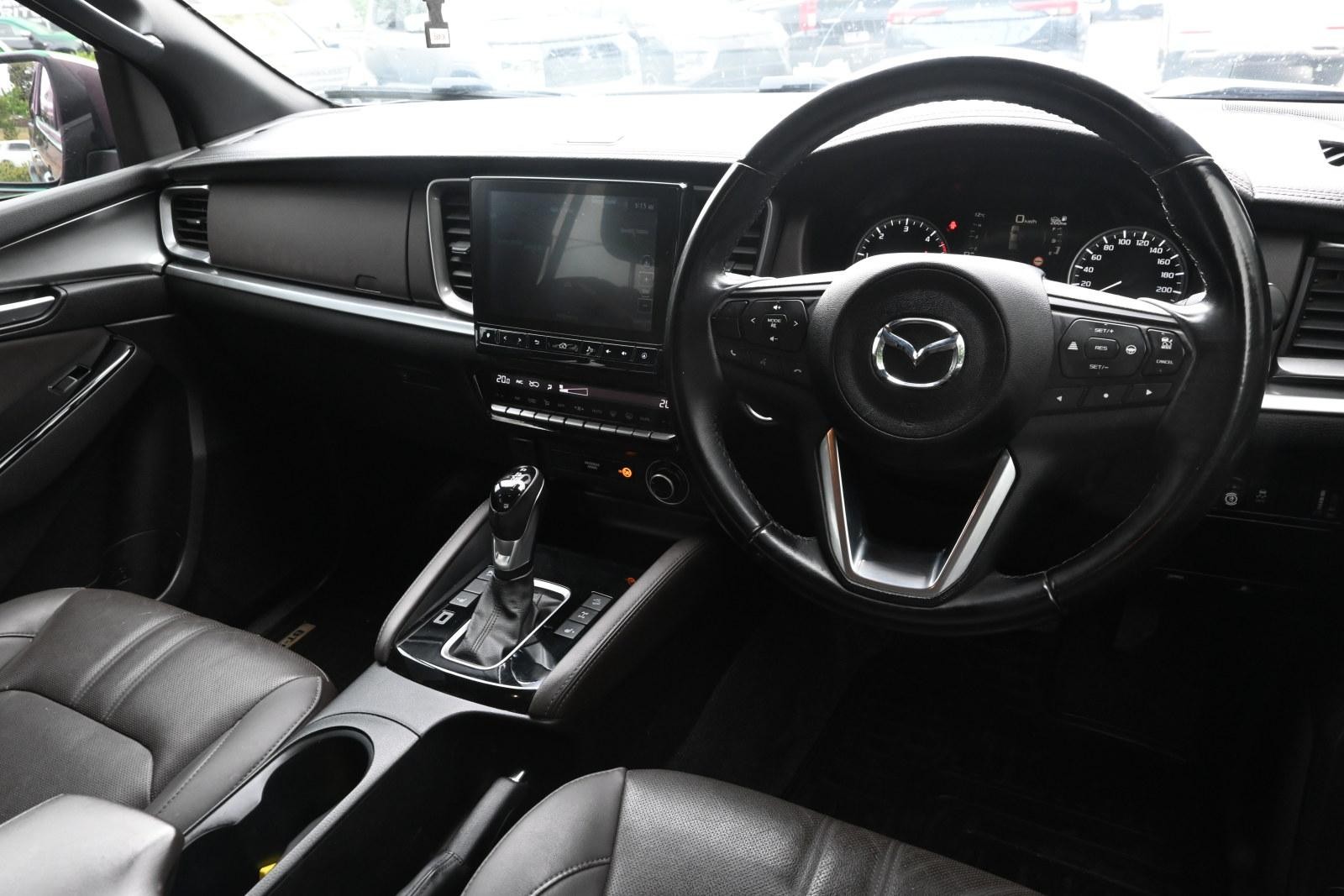 Mazda Bt-50 image 3