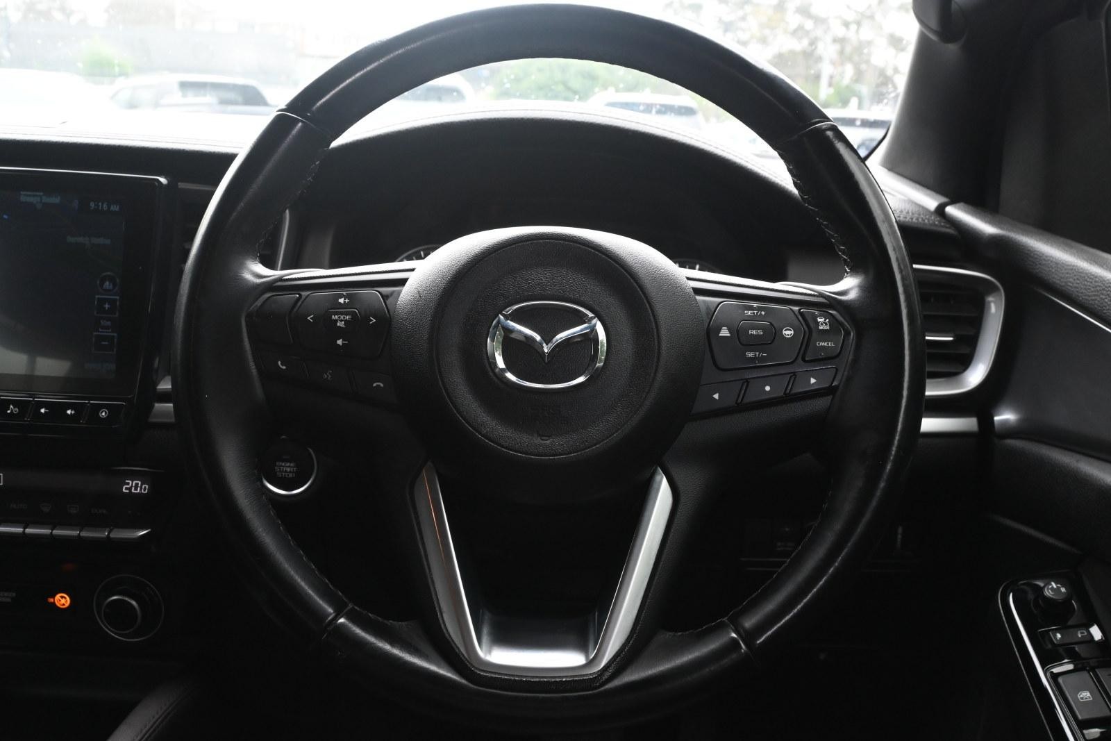 Mazda Bt-50 image 4