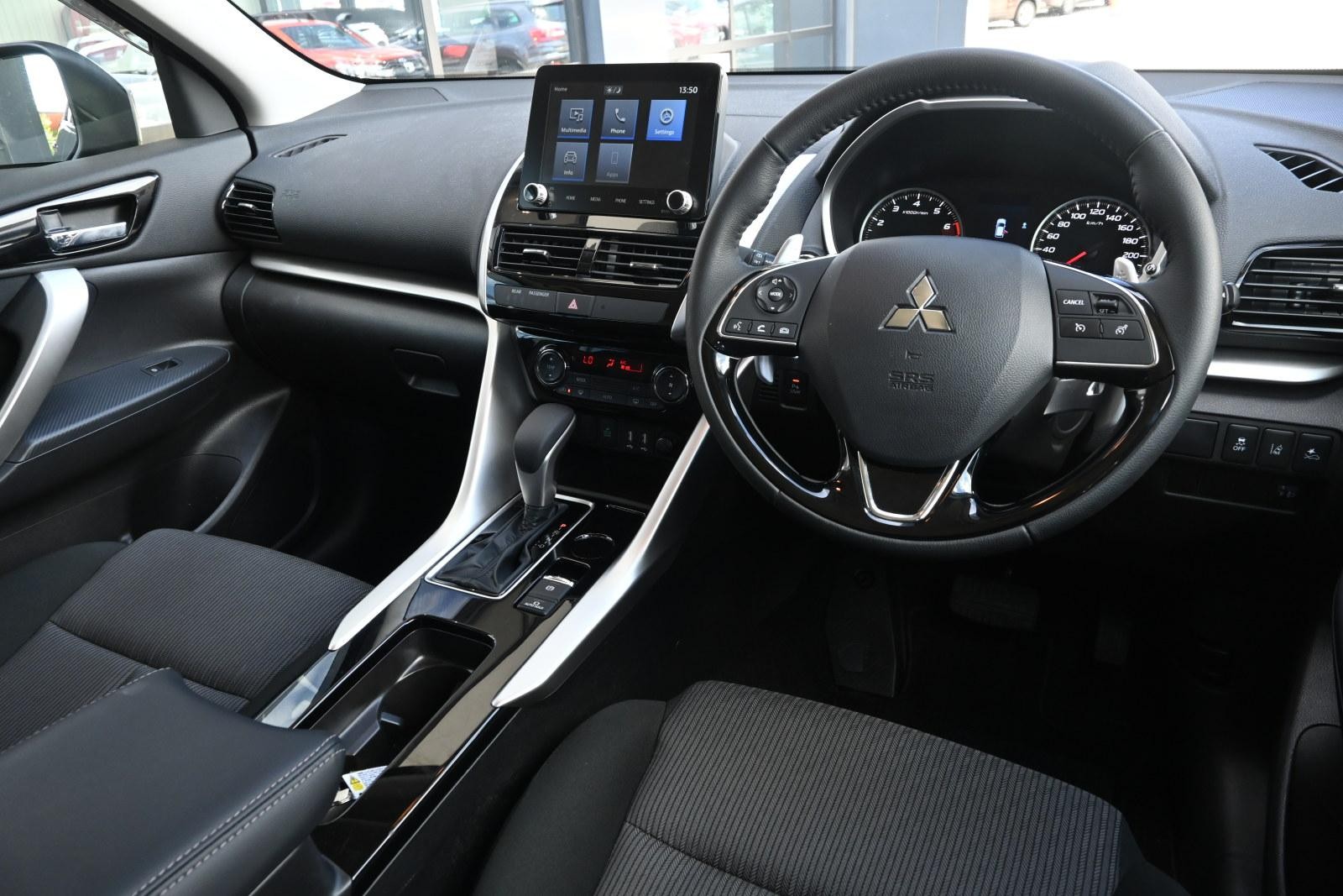 Mitsubishi Eclipse Cross image 3