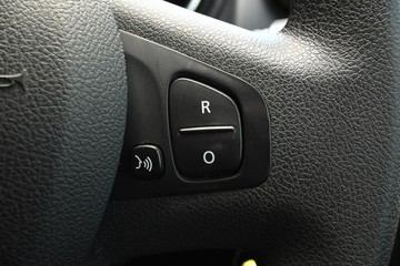 https://dvg-vehicle-assets.s3.amazonaws.com/U15799/5dhxhftprsoww2uciwczc1b27.jpg