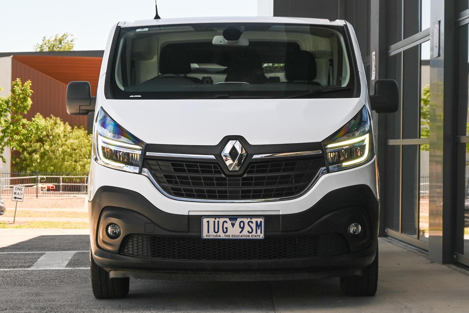 Renault Trafic image 2