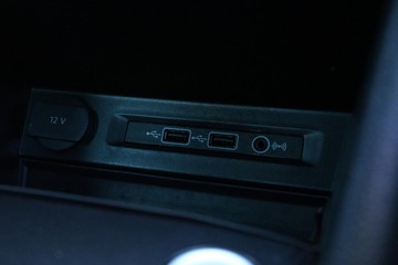 https://dvg-vehicle-assets.s3.amazonaws.com/U15830/4zq92gmqi0uv9rklhhtc7v59g.jpg