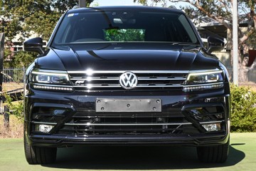https://dvg-vehicle-assets.s3.amazonaws.com/U15830/7za49zrerv8rcw5j6407e7x6k.jpg