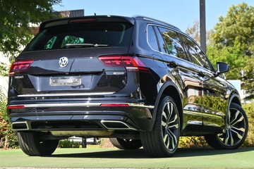 https://dvg-vehicle-assets.s3.amazonaws.com/U15830/eid75ylrq5mgjfmjhqbdqbakf.jpg